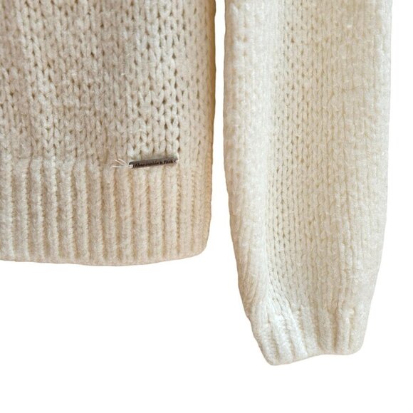 Abercrombie & Fitch Women's XS Cream Chunky Knit Mock Neck Sweater - Picture 6 of 10